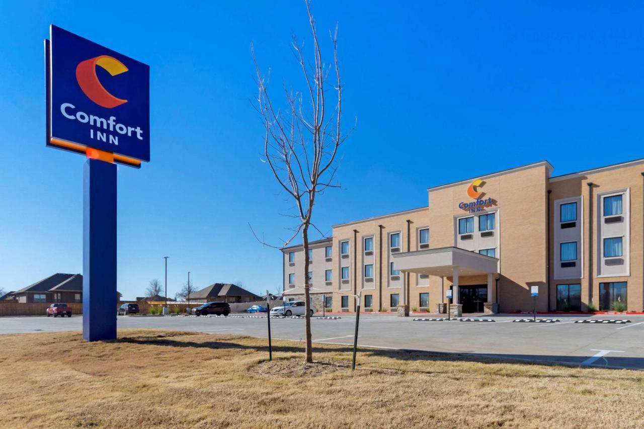 Choctaw Comfort Inn & Suites Harrah מראה חיצוני תמונה